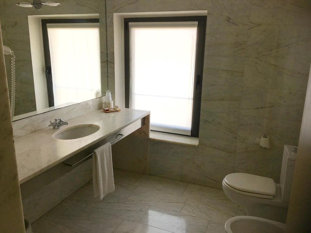 Dimora Del Barone Hotel Romagnano Sesia Exterior photo